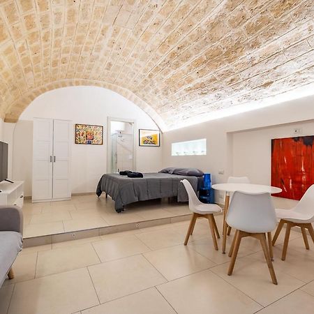 Le Cave Apartment Bari Bagian luar foto