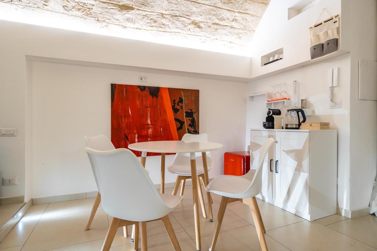 Le Cave Apartment Bari Bagian luar foto
