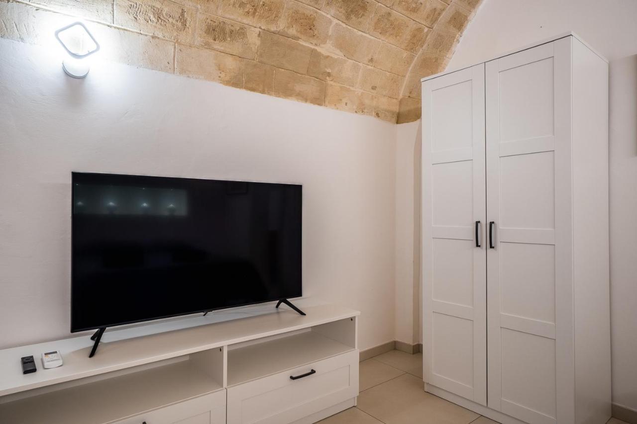 Le Cave Apartment Bari Bagian luar foto